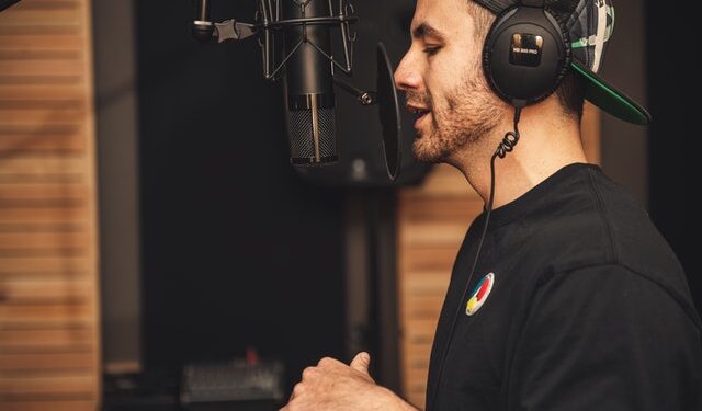 how-to-train-and-practice-for-the-voiceover-industry